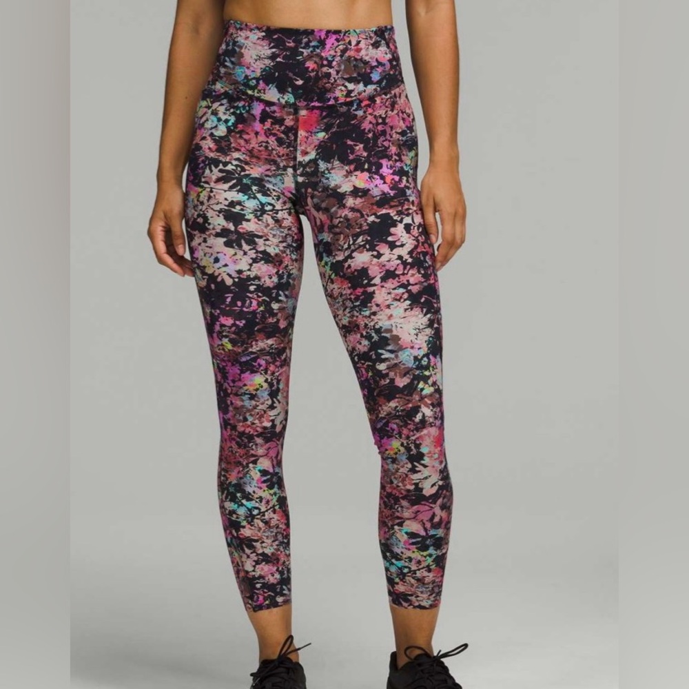 LULULEMON ATHLETICA “Base Pace” High-Rise Running Tights Workout Leggings